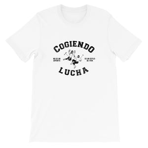 COGIENDO LUCHA Dominican T-Shirt